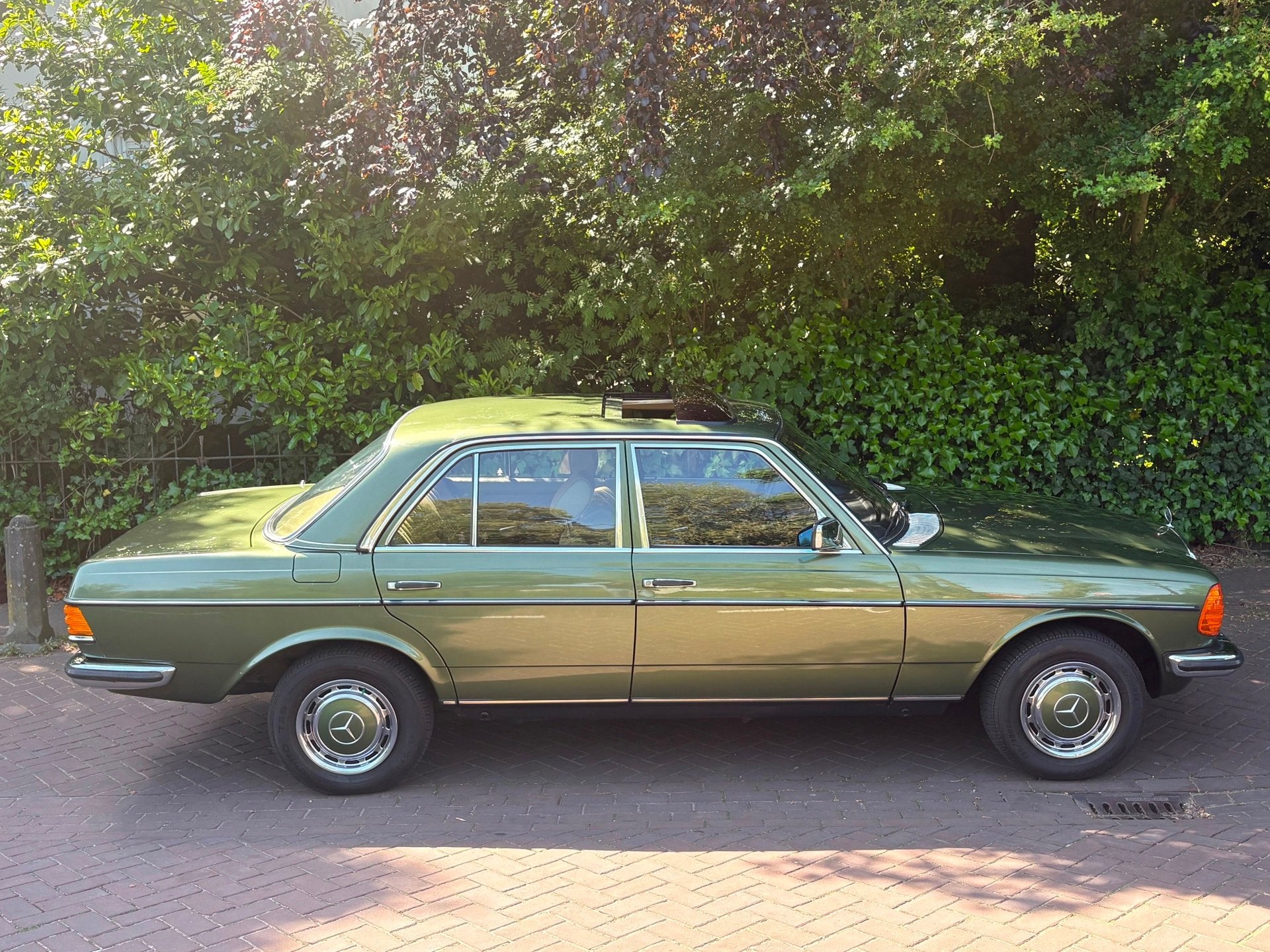 Mercedes-Benz 200-280 (W123) 280 AUTOMAAT/UNIEK MOOI/SCHUIFD, foto 10