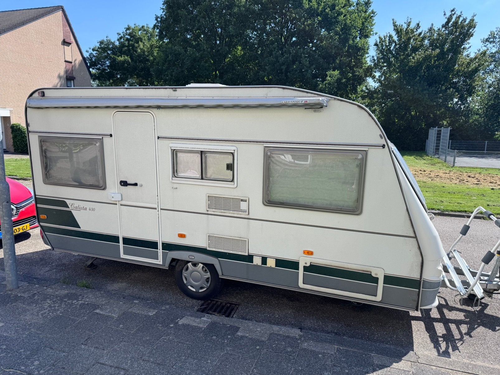 Chateau calista 430 caravan met voortent en zakluifel, Chateau, Treinzit, 750 - 1000 kg, Particulier