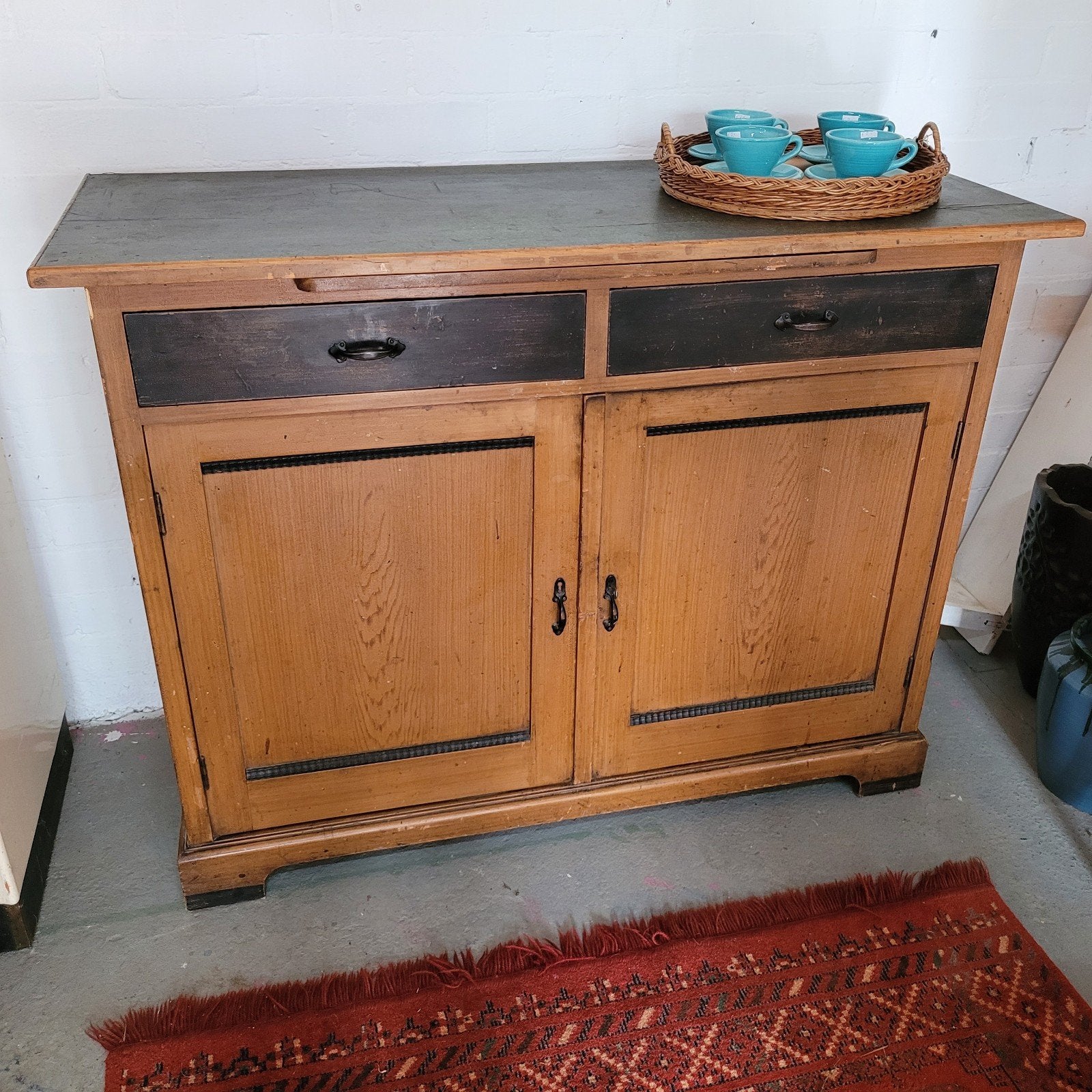 Brocante vintage oude eiken kast commode lage kast dressoir, Ophalen