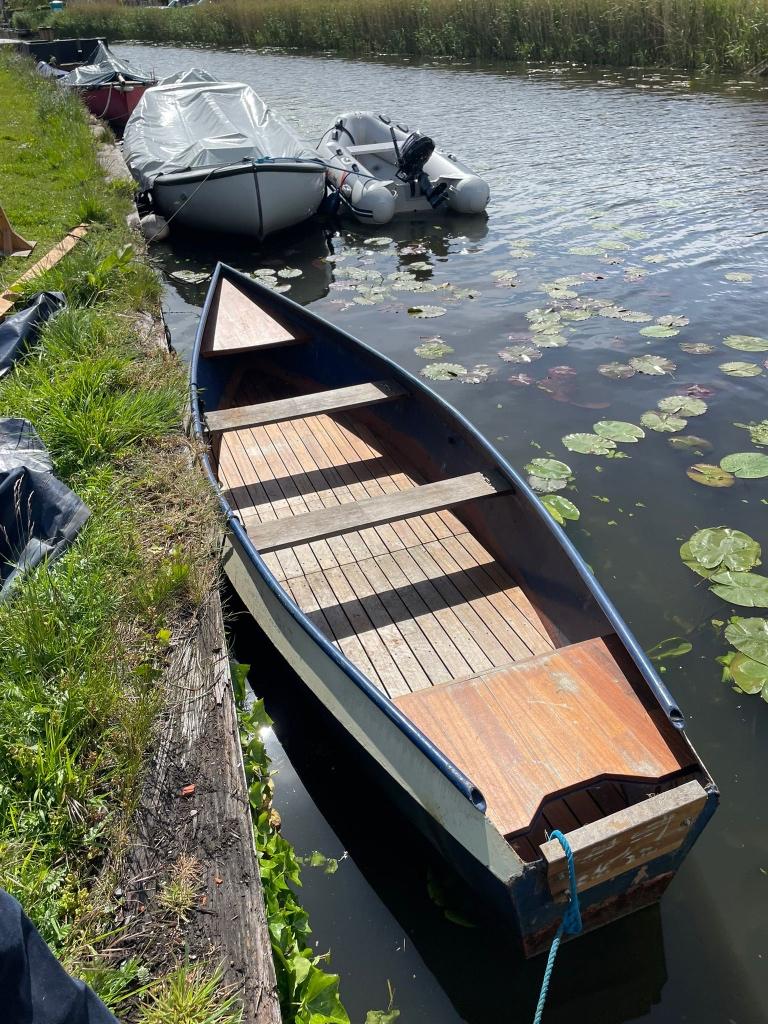 Stalen sloep met motor en dekzeil, Ophalen, Gebruikt