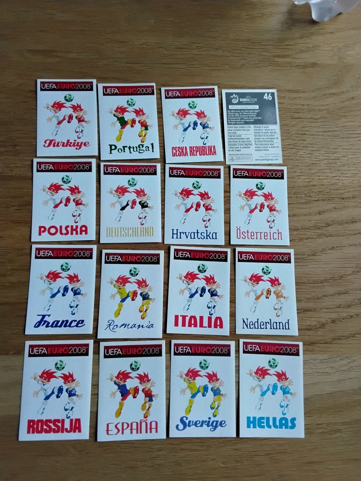 16 Stickers Panini Euro 2008 Mascottes, Ophalen of Verzenden, Zo goed als nieuw, Overige sporten, Poster, Plaatje of Sticker