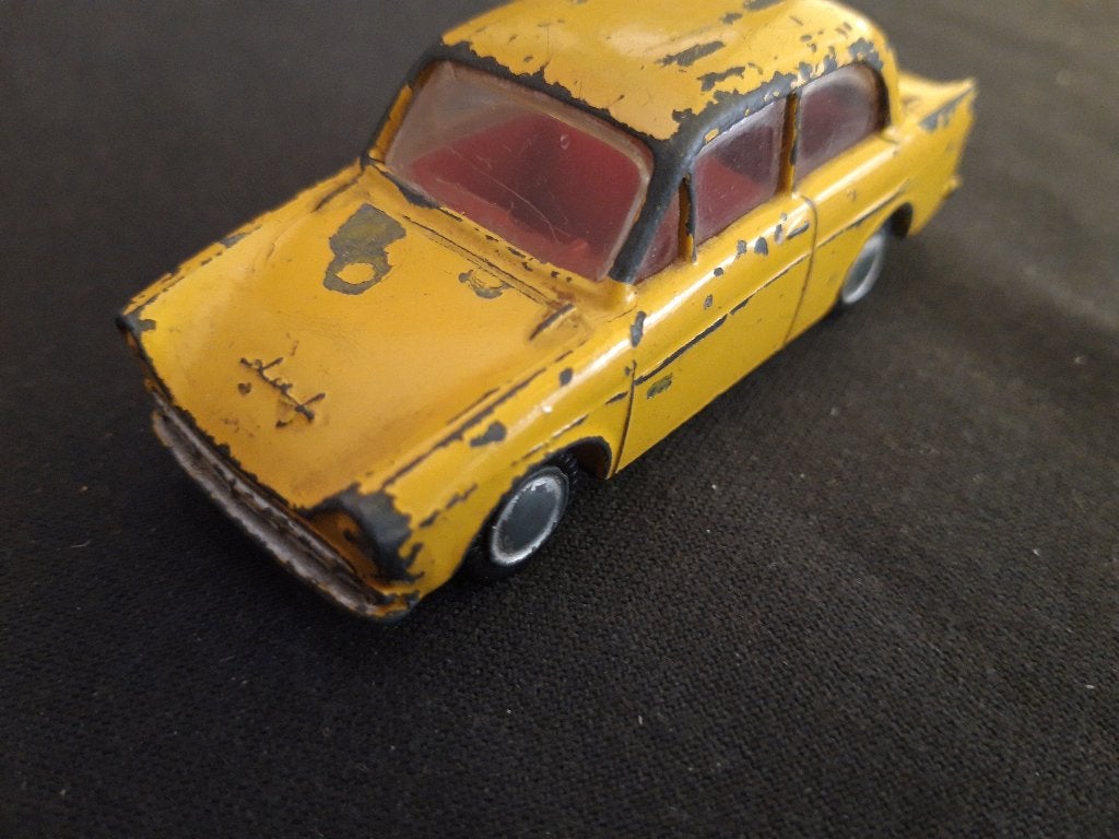Daf Daffodil 30 geel '61-'63 -  Lion Car 1:43 - Opknapper, Ophalen of Verzenden, Gebruikt, Auto, Overige merken