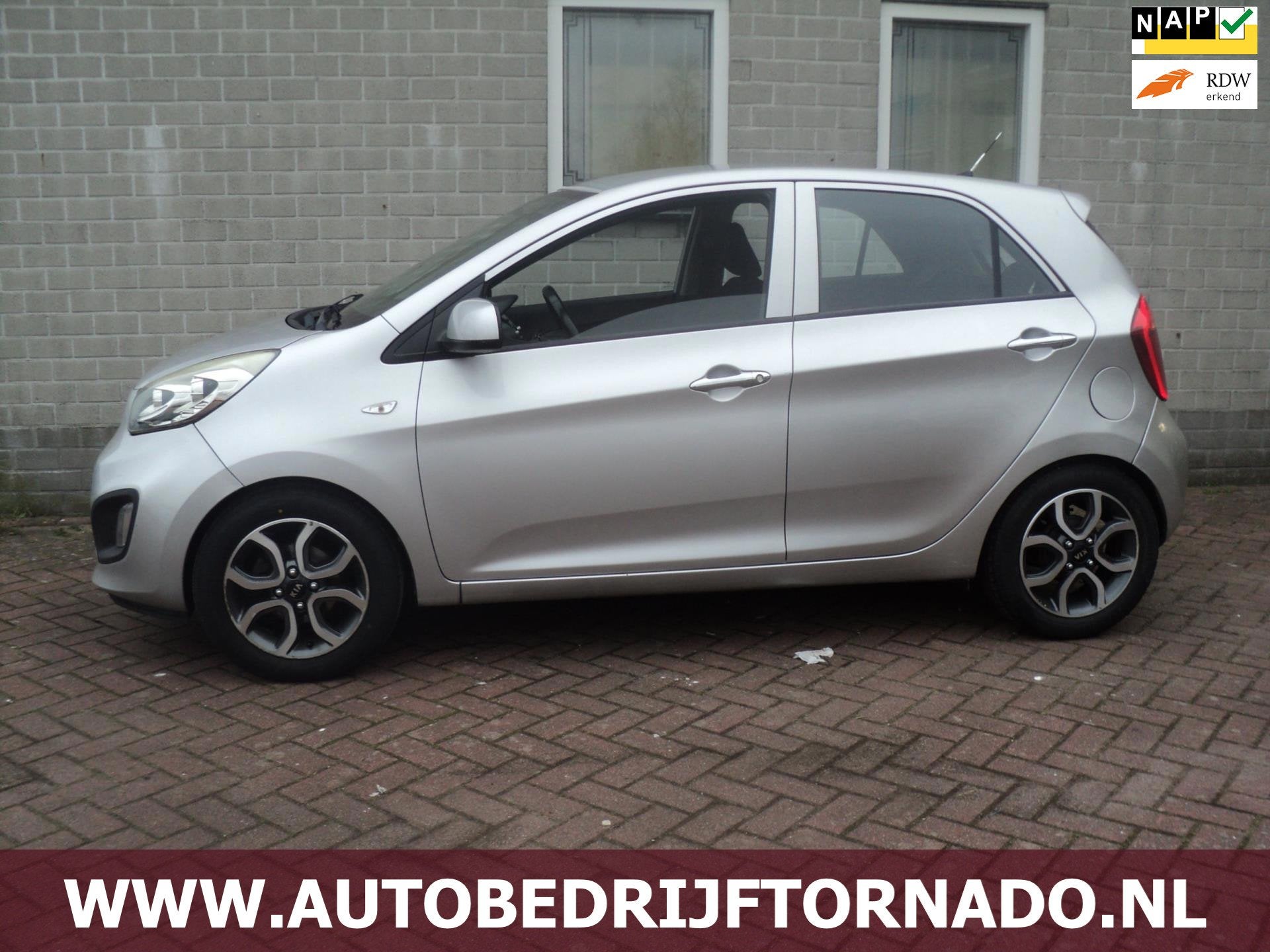 Kia Picanto 1.0 CVVT nette auto airco 5drs bj2014, Auto's, Voorwielaandrijving, Euro 5, Gebruikt, 400 kg