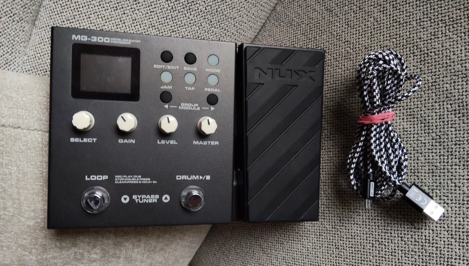 NUX MG300 Gitaar Amp&effect Modeler, Muziek en Instrumenten, Effecten, Ophalen of Verzenden