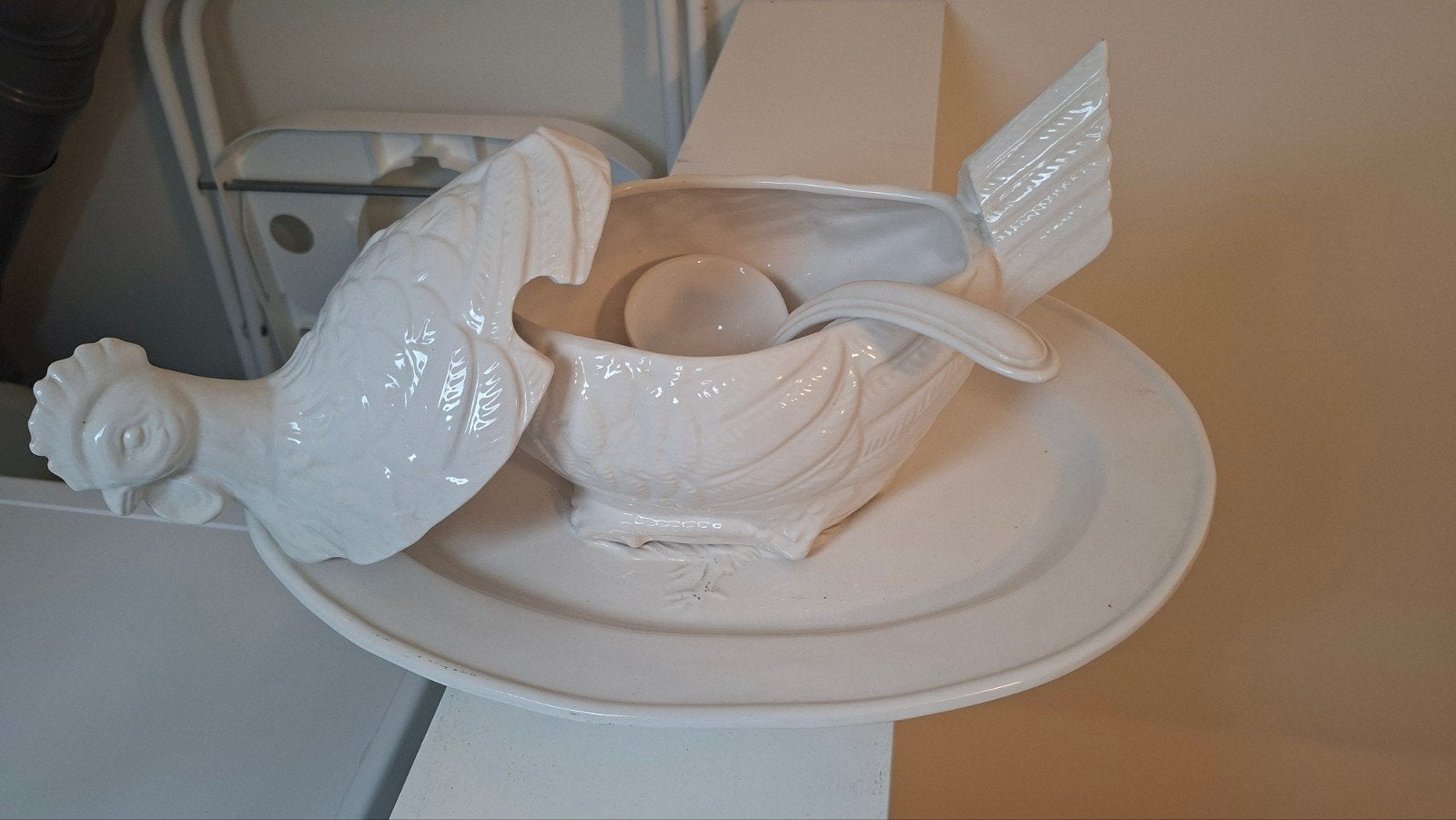 Vintage Kippen Terrine met Lepel - Wit Keramiek, Huis en Inrichting, Keuken | Servies, Keramiek, Overige typen, Vintage, Ophalen of Verzenden