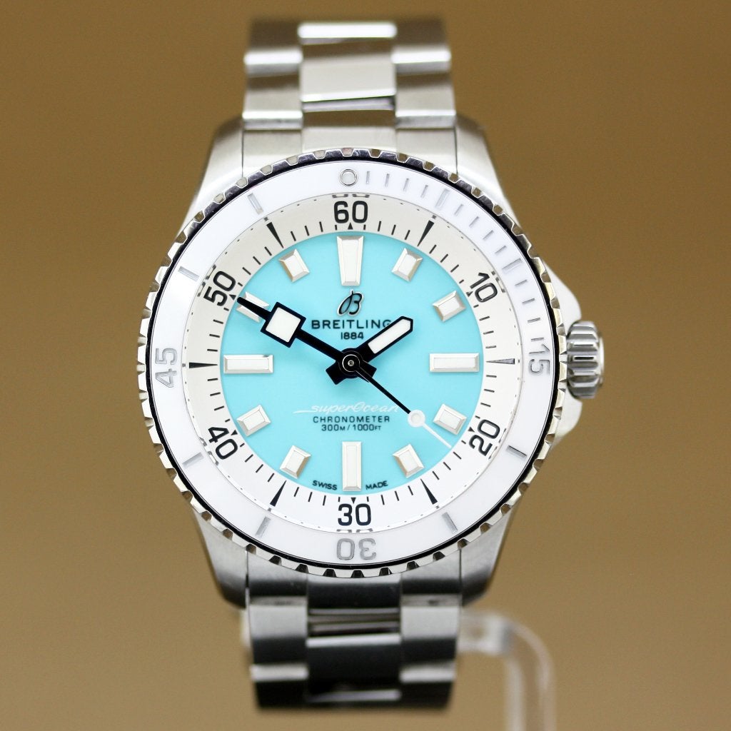 Breitling Superocean Automatic 36 | Tiffany Blue