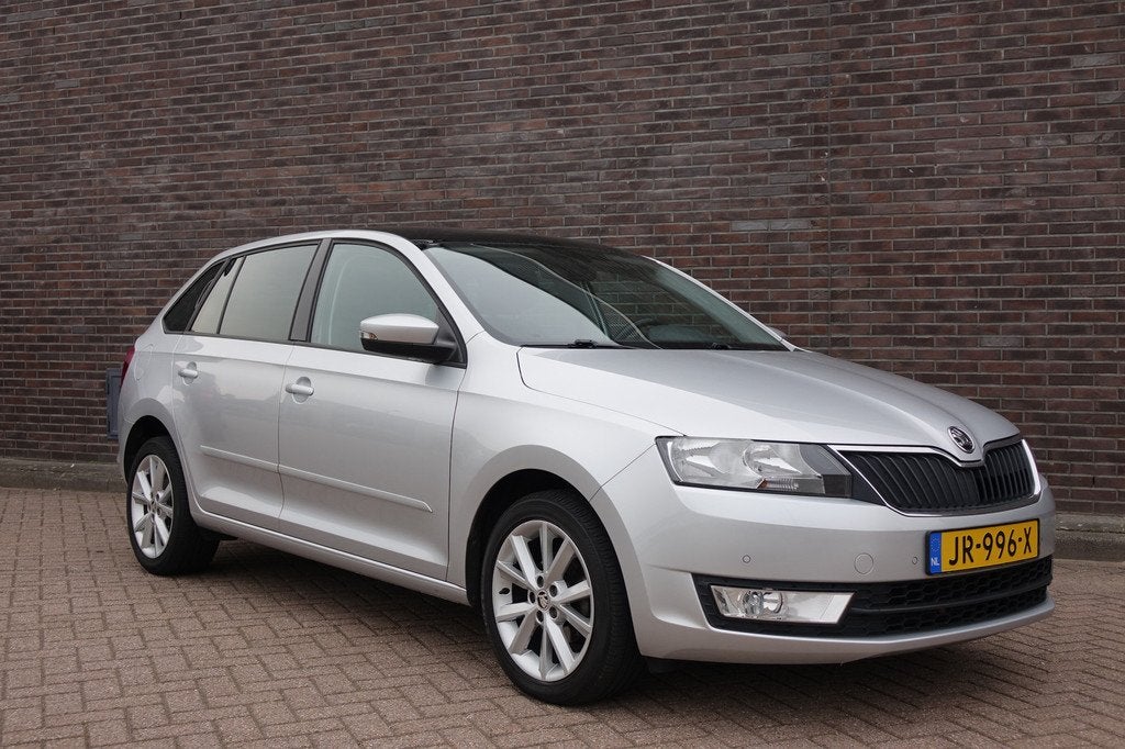 Skoda Rapid Spaceback 1.2 TSI Greentech JOY Automaat, naviga, Gebruikt, Euro 6, 4 cilinders, 49 €/maand