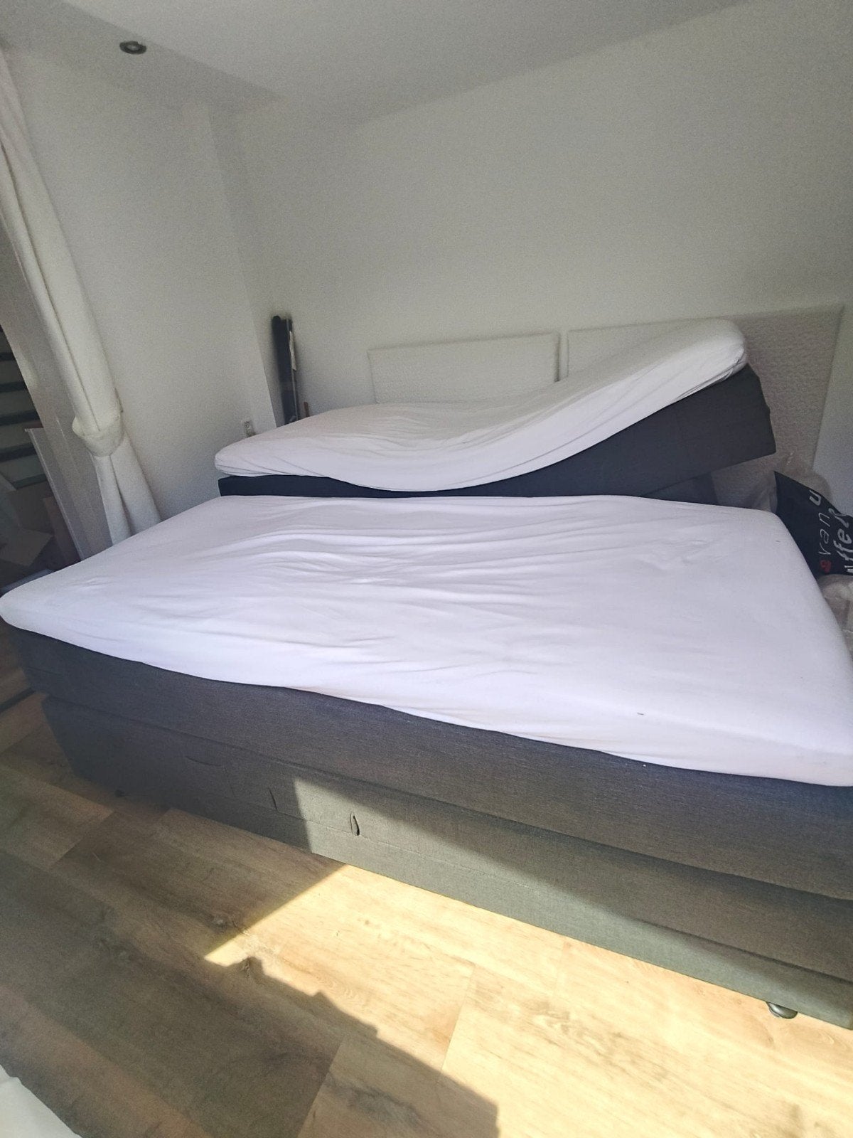 Zo goed als nieuwe Morgana Boxspring 90x200 met toppers, Ophalen, 90 cm, Zo goed als nieuw, 200 cm