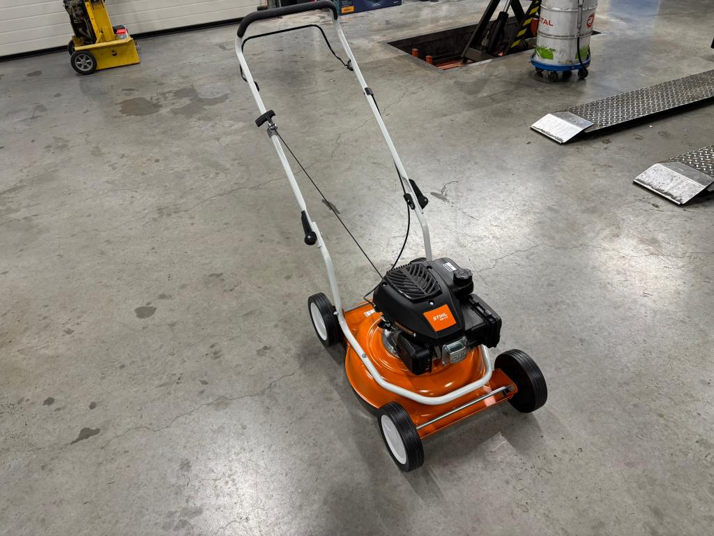 Stihl RM 2 R benzine mulchmaaier, Ophalen, Cirkelmaaier, Stihl, Mulchfunctie