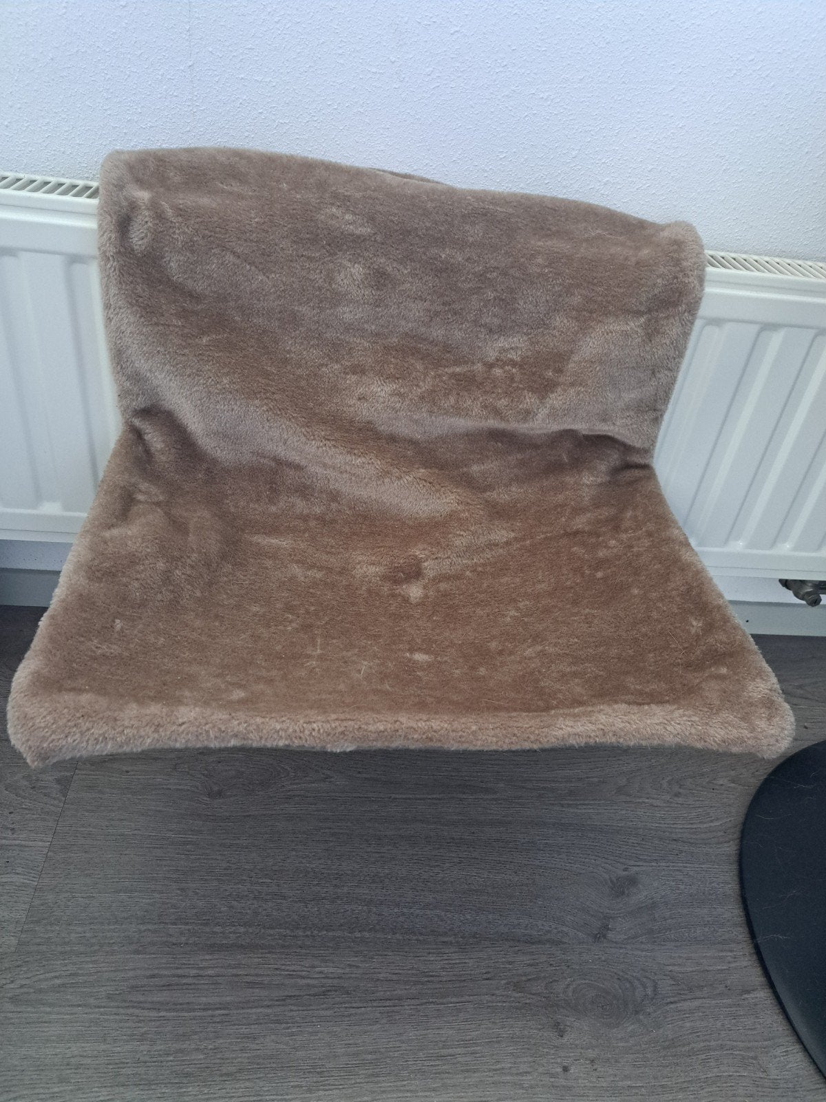 beige/bruin/taupe radiator katten hangmat, Ophalen, Gebruikt, Pluche