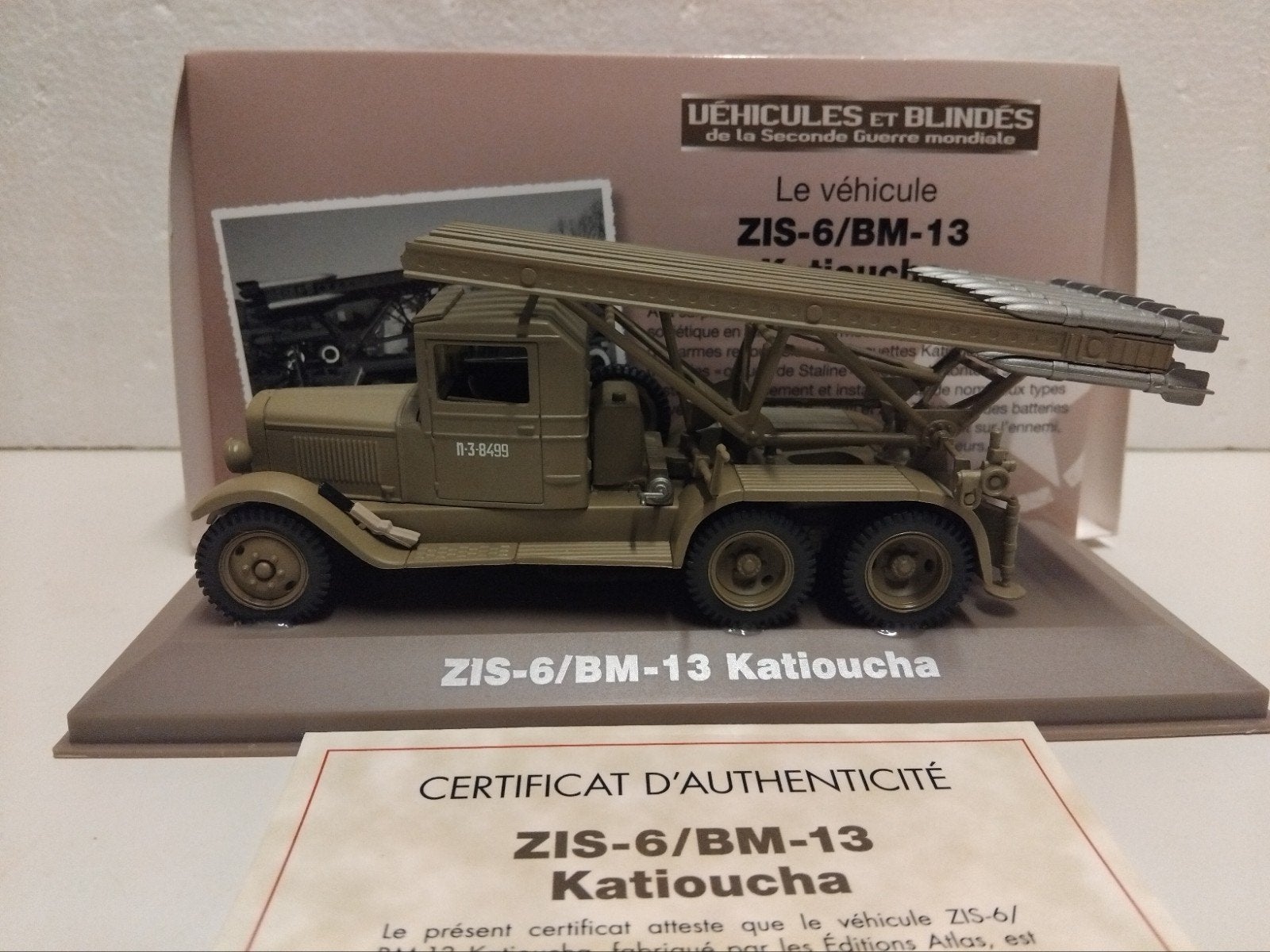 Atlas 1:43 ZIS- 6 / BM 13  Katioucha leger raketwerper Army, Ophalen of Verzenden, Zo goed als nieuw, Auto, Overige merken