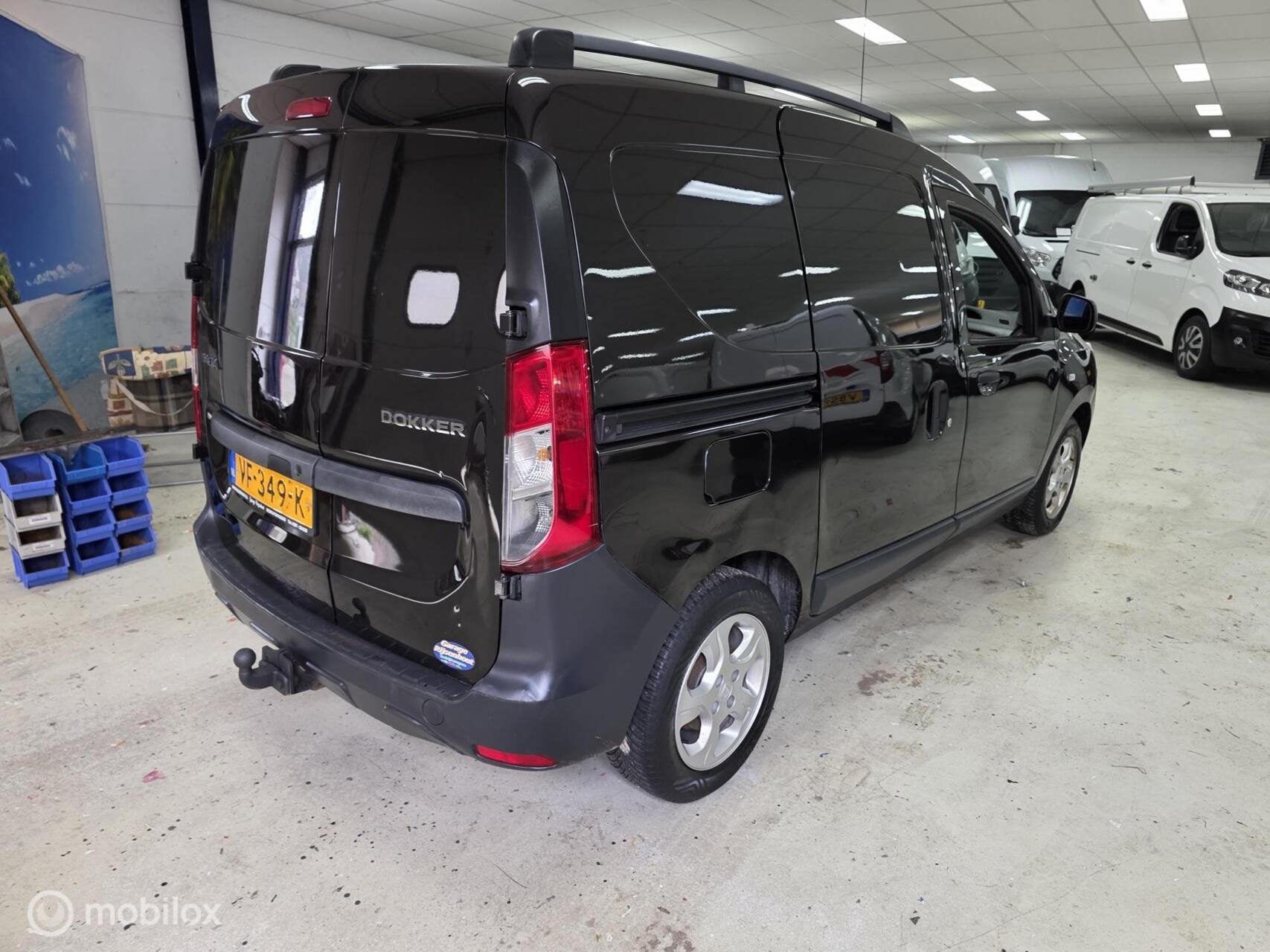 Dacia Dokker 1.5 dCi 90 Airco Radio Trekhaak, Auto's, Dacia, Euro 5, Gebruikt, 4 cilinders