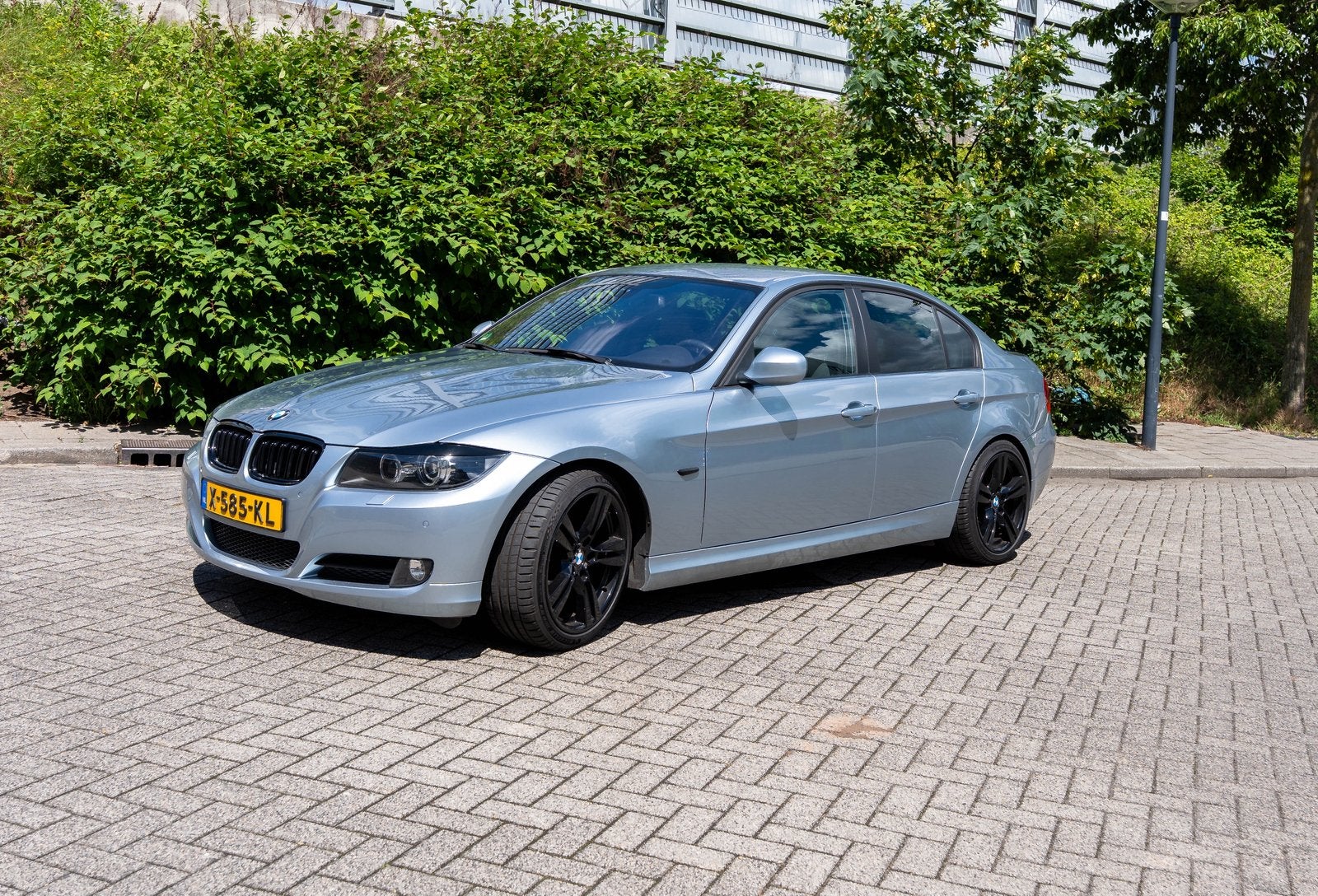BMW 3-Serie 2.0 I 318i, Euro 5, Achterwielaandrijving, Zwart, Leder