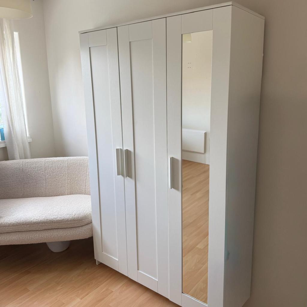 Kleding kast met spiegel, Ophalen, Zo goed als nieuw, Eenpersoons