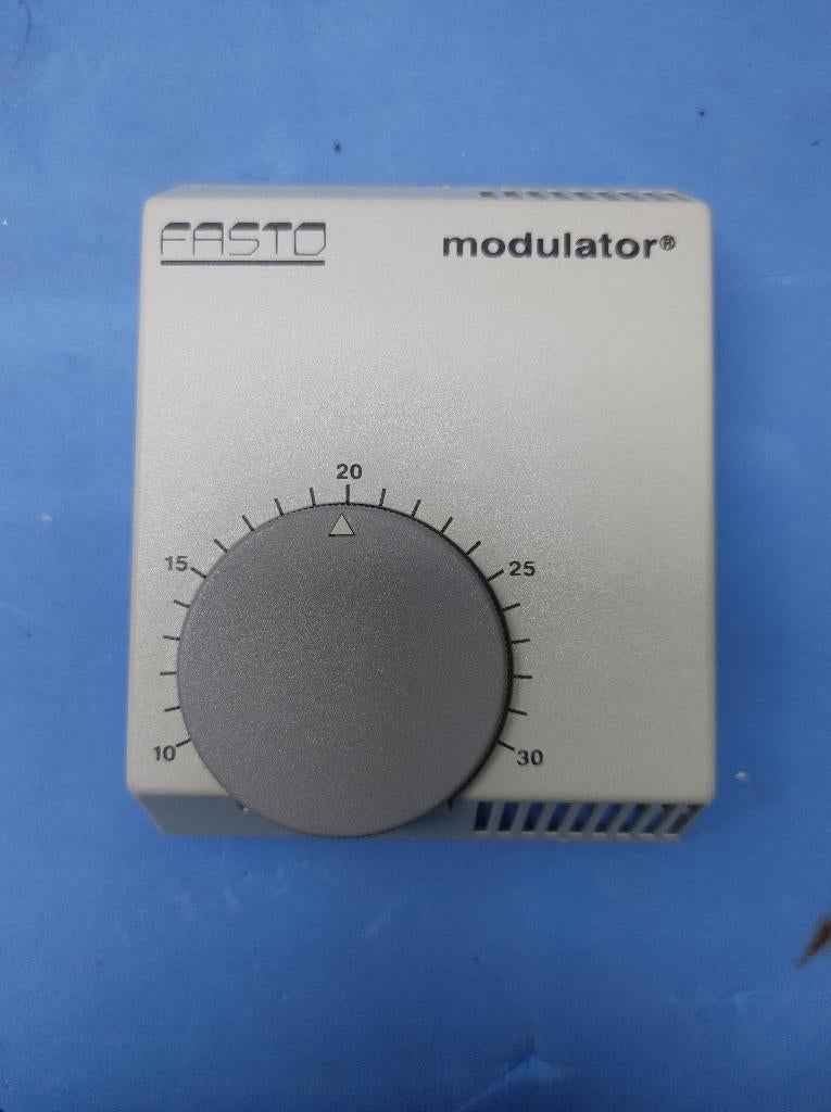 Fasto modulator simpele handbediende thermostaat 2 dr, Doe-het-zelf en Verbouw, Ophalen of Verzenden, Zo goed als nieuw