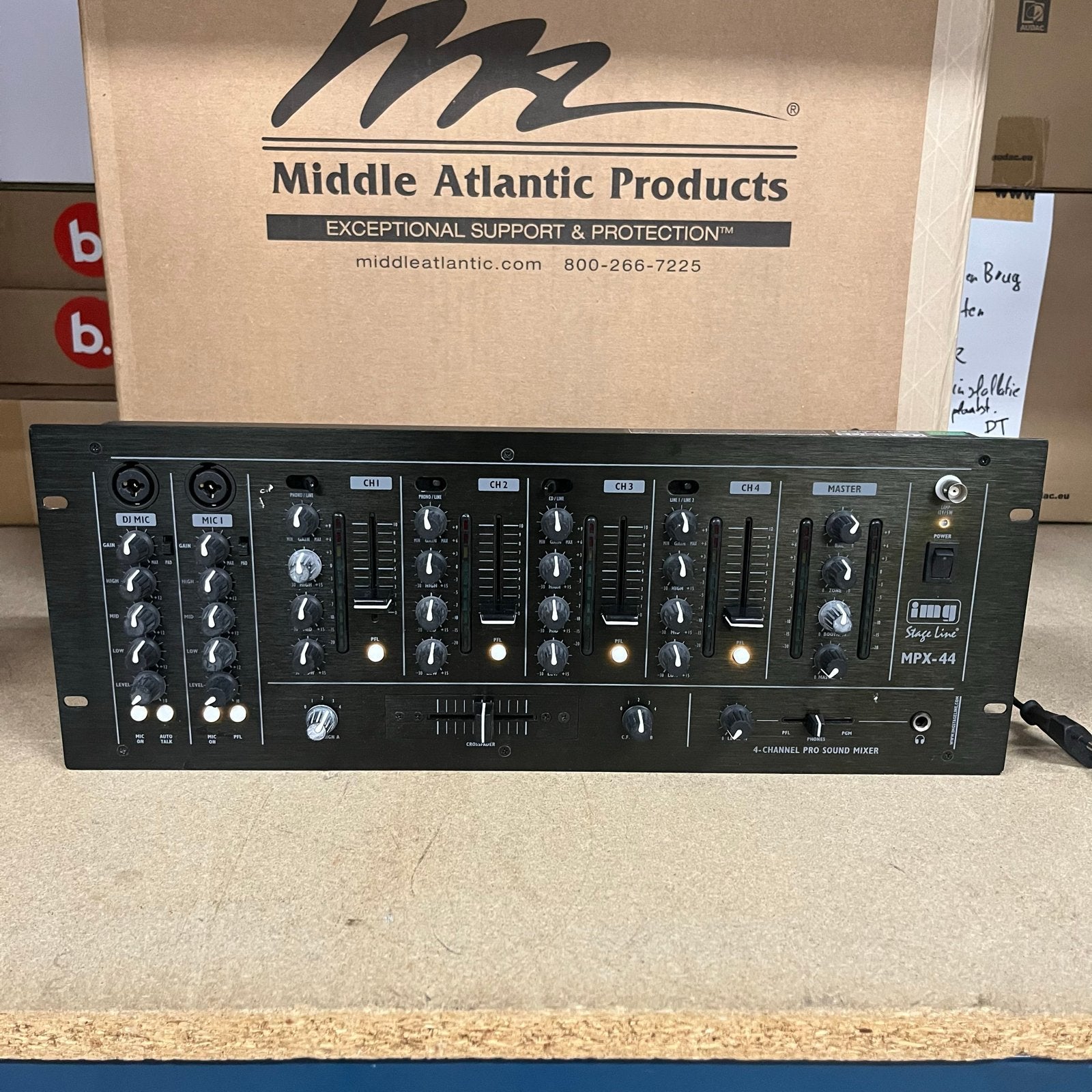 Stageline MPX-44 Mengtafel - 4-kanaals Pro Sound Mixer, Gebruikt, SL, SL, Minder dan 5 kanalen