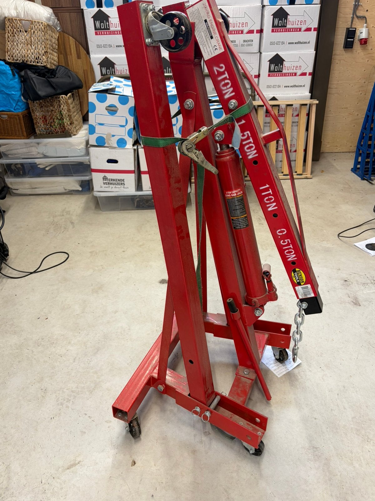 Motortakel / werkplaatskraan 2 ton met evenaar., Ophalen, Zo goed als nieuw, Hydraulisch, Garagekrik