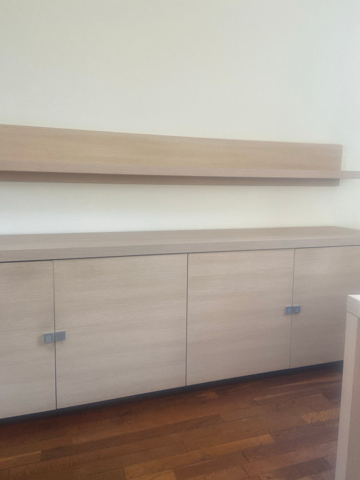 Modern Dressoir 2.65m met Zwevende Plank, Gebruikt, Ophalen of Verzenden, 200 cm of meer, Overige houtsoorten