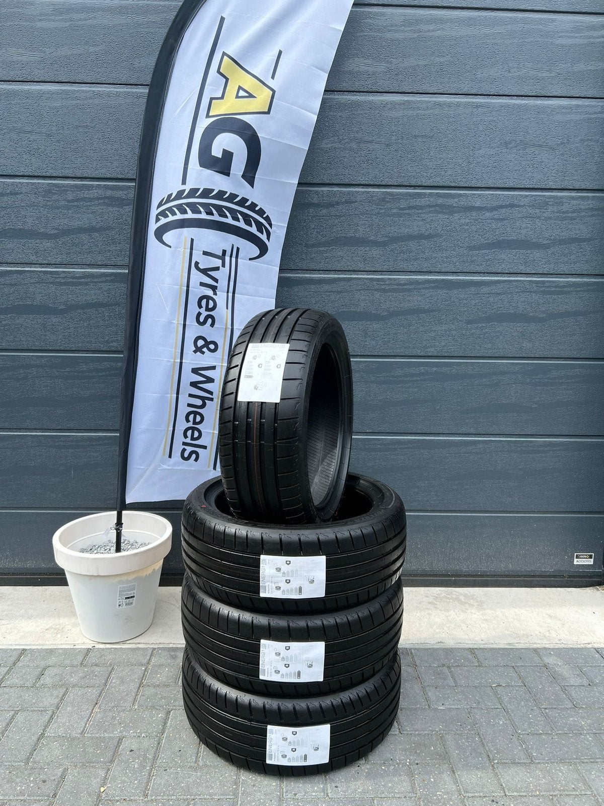 4x 205 45 R17 88H Bridgestone Potenza Sport Enliten