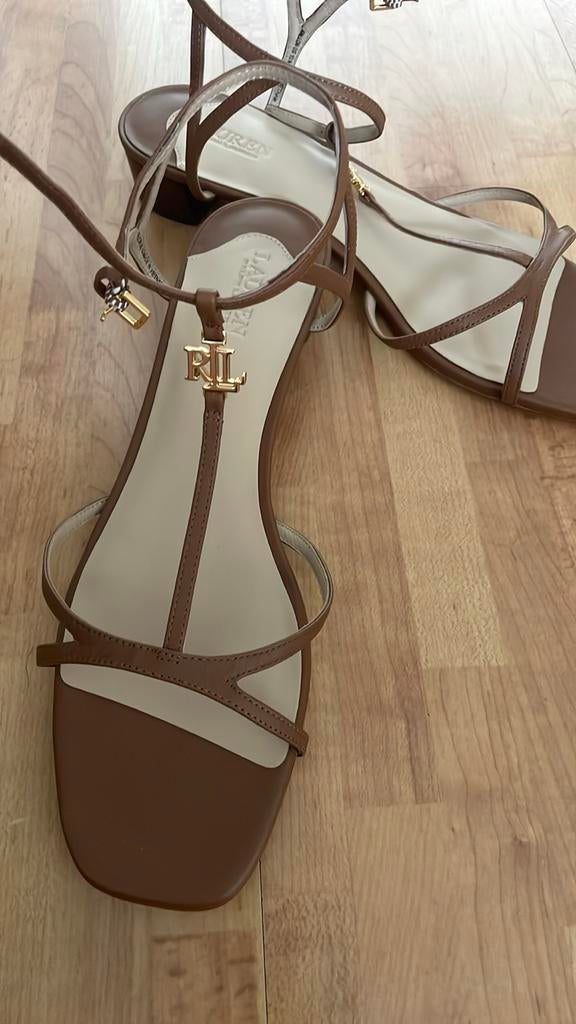 Ralph Lauren Sandalen Bruin Maat 42 - Nieuw in Doos, Bruin, Nieuw, Sandalen of Muiltjes, Ophalen of Verzenden