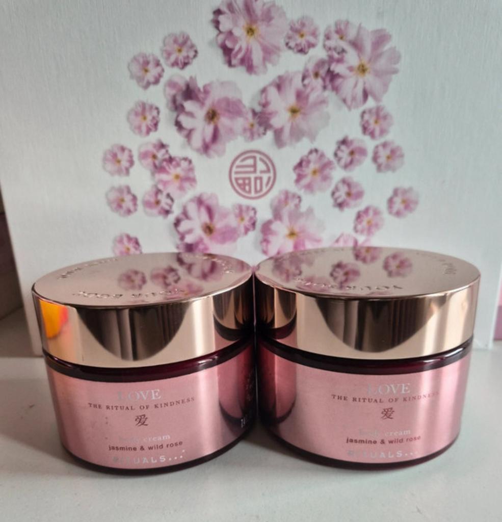 Rituals Love bodycreme potten, Sieraden, Tassen en Uiterlijk, Uiterlijk | Lichaamsverzorging, Ophalen of Verzenden, Nieuw, Bodylotion, Crème of Olie