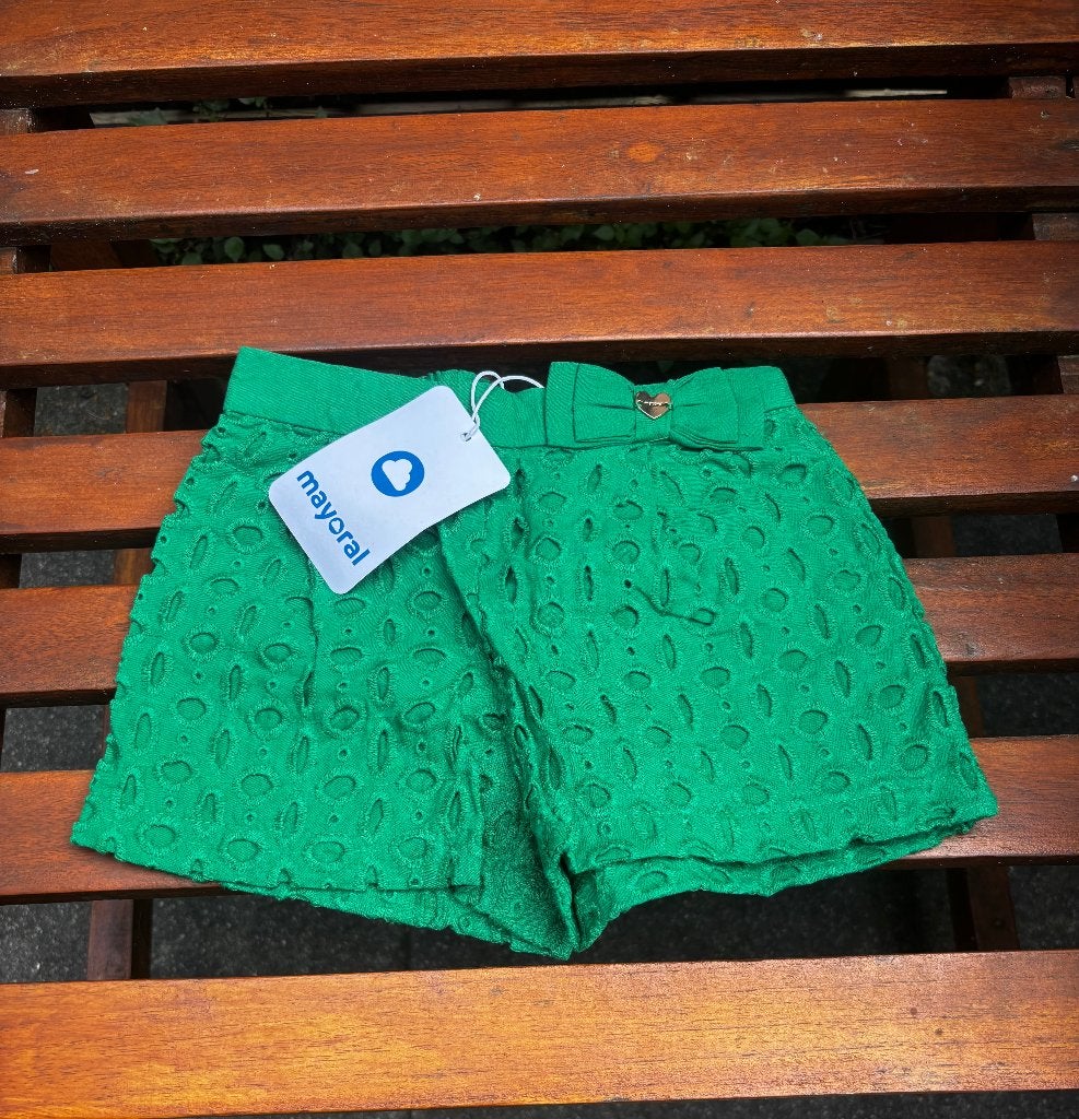 Nieuw Mayoral shortje maat 80 en 86 (advr 116), Kinderen en Baby's, Meisje, Nieuw, Ophalen of Verzenden, Broekje