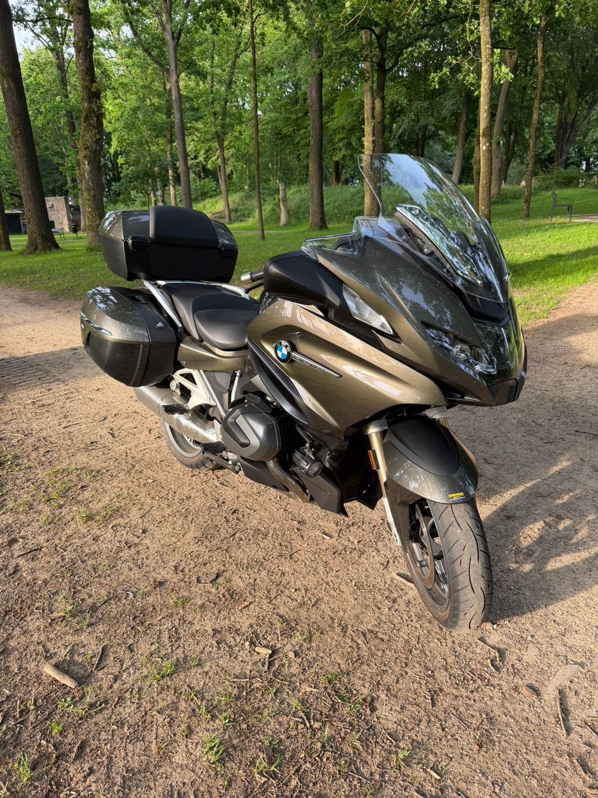 BMW R 1250 RT Elegance Full Options Bj. 2021 Grijs Manhatan, 2 cilinders, 1254 cc, Motorrijbewijs A, Gebruikt