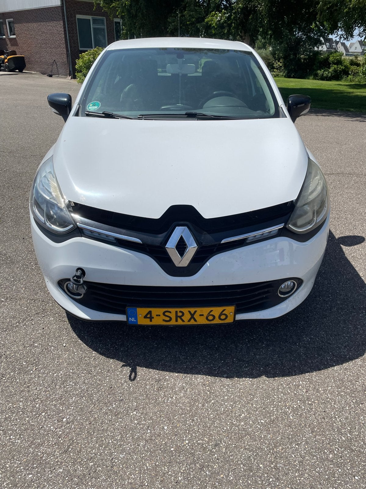 Renault Clio 0.9 TCE 66KW 5-DRS 2013 Wit, Auto's, Renault, Voorwielaandrijving, 898 cc, 40 €/maand, 540 kg
