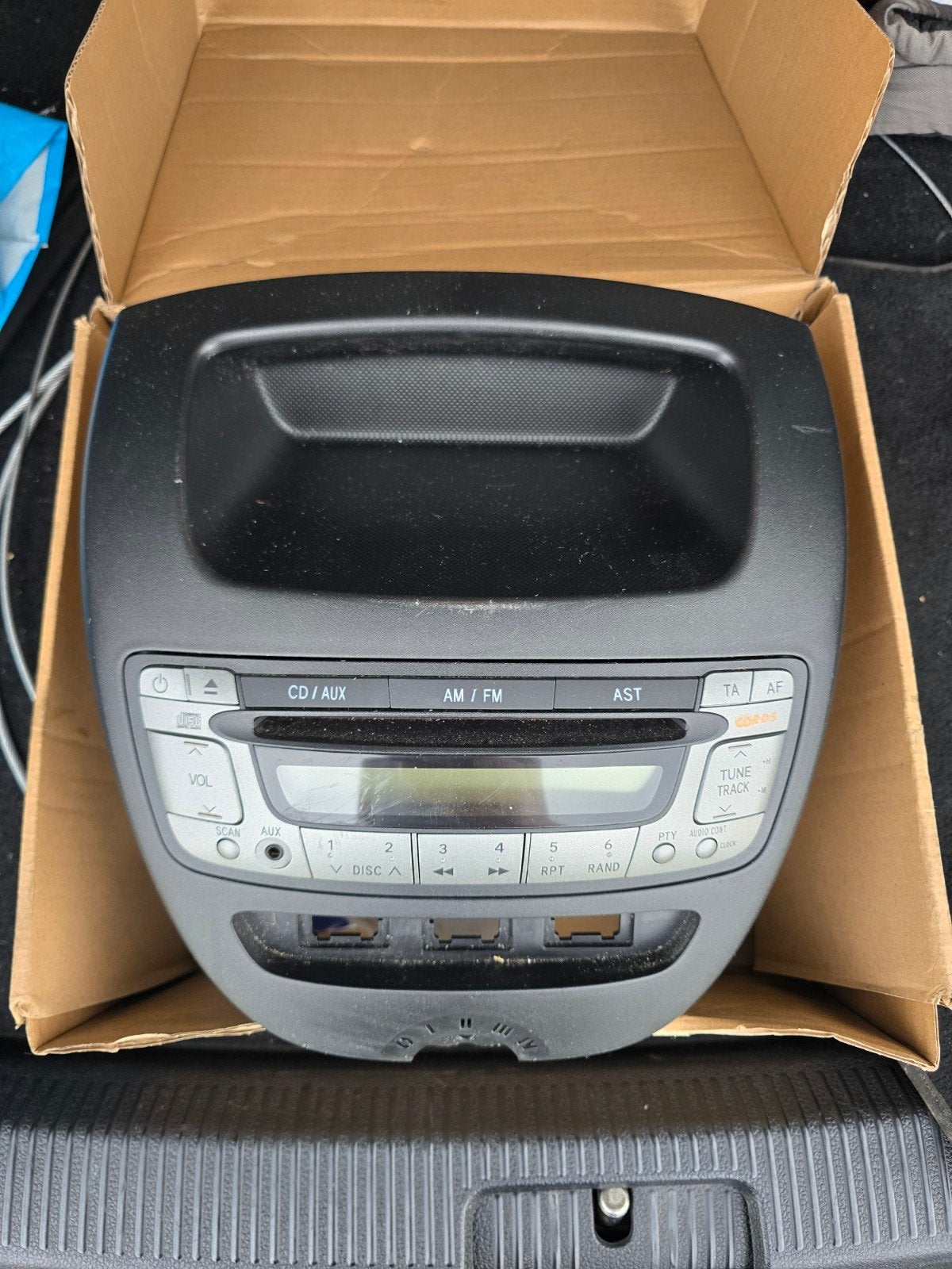 peugeot 107 radio, Ophalen of Verzenden, Gebruikt