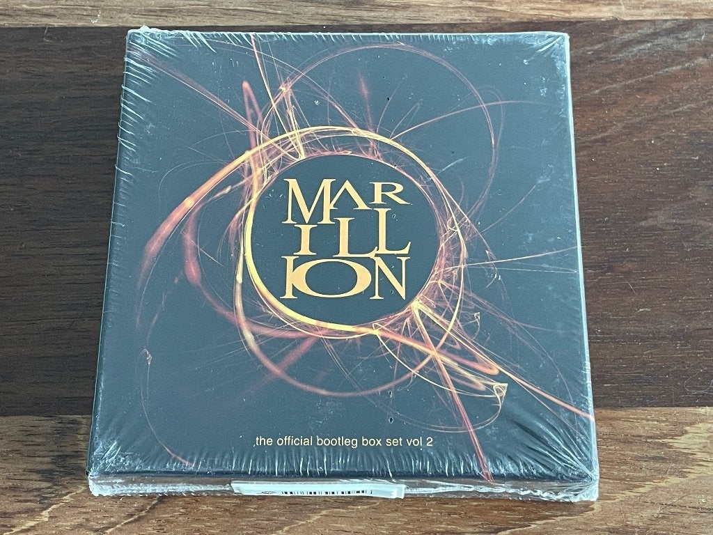 8Cd Box Marillion The Official Bootleg Box Set 90-94 NIEUW, Ophalen of Verzenden, Nieuw in verpakking, Progressive Rock, Boxset