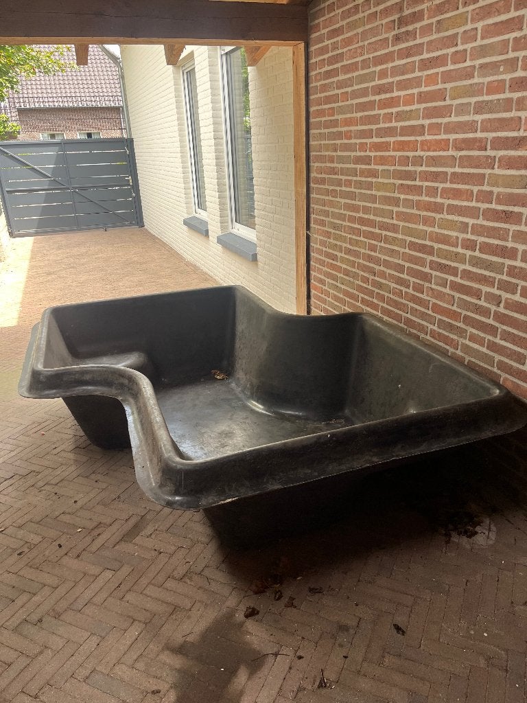Vijverbak (kunststof), Ophalen, Gebruikt