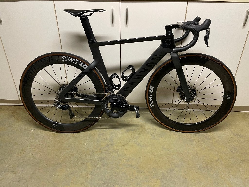 Canyon Aeroad CFR Dura-Ace, Carbon, Zo goed als nieuw, Meer dan 20 versnellingen, Schijfrem