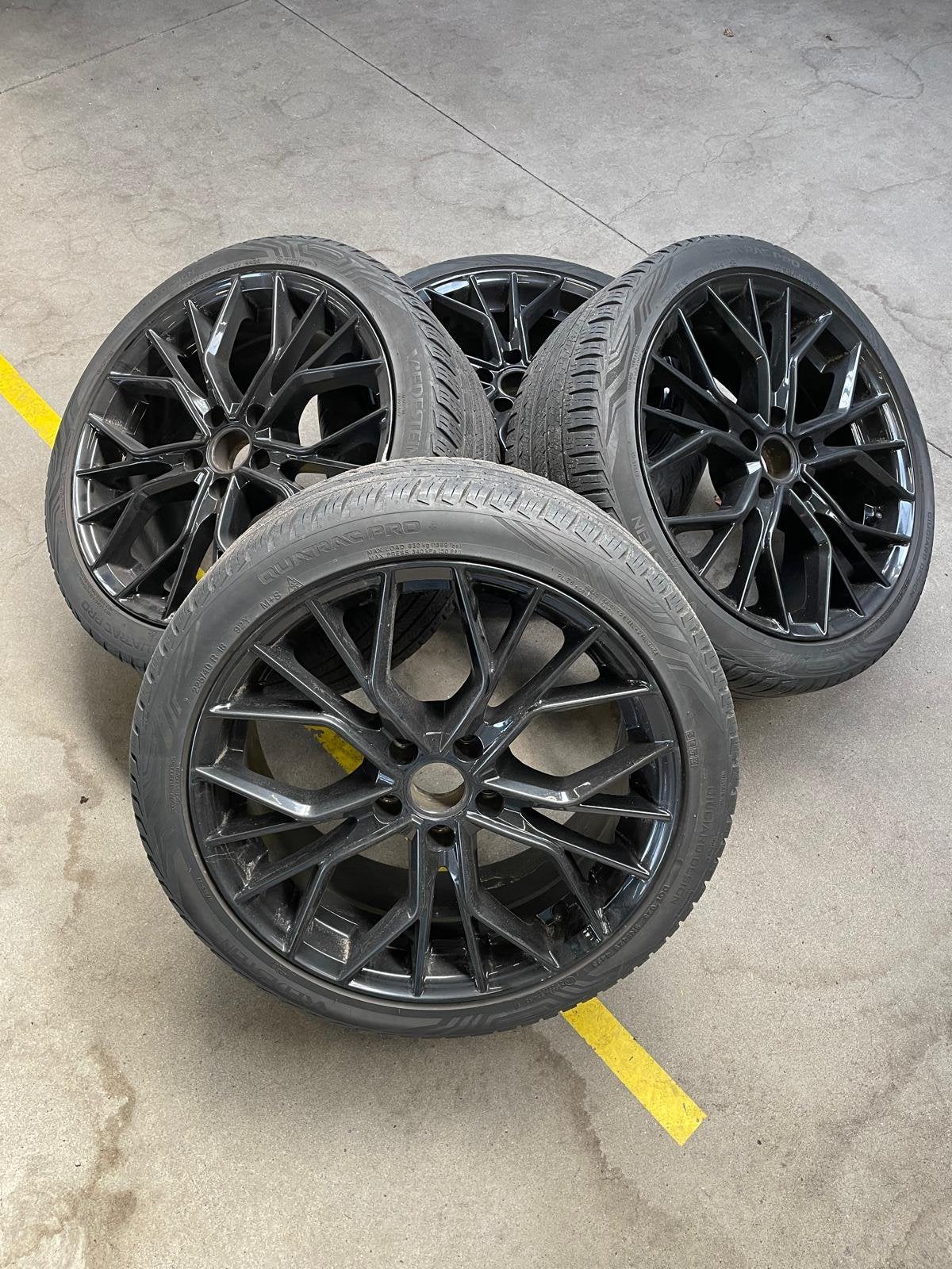 Gebruikt Audi A3 18 inch Vredestein imitatie set, Ophalen, 18 inch, Gebruikt, Banden en Velgen