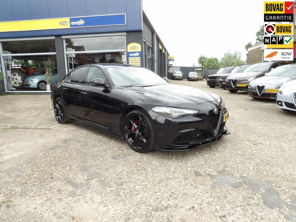 Alfa Romeo Giulia 2.2 Automaat diesel / NL-Auto / Rijklaarpr, Auto's, Alfa Romeo, Automaat, Gebruikt, Euro 6, 4 cilinders