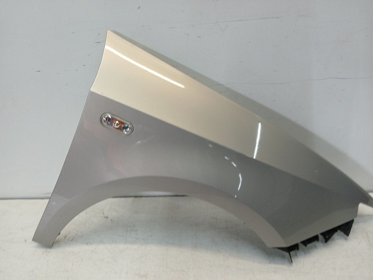 Spatbord rechts voor Seat Ibiza, Onderdelen@venauto.nl, Van der Ven Autorecycling B.V., Gebruikt, Ettenseweg 76, 4706 PB Roosendaal, The Netherlands