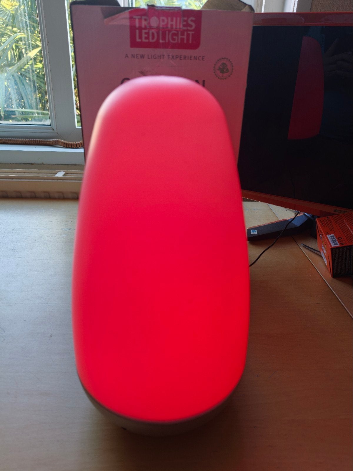 Trophies LED Light Cocoon - RGB LED Lamp, Huis en Inrichting, Kleur aanpasbaar, Ophalen of Verzenden, Gebruikt, Overige merken