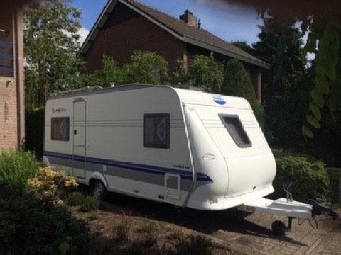 Hobby 495 UFE Excellent Easy incl. voortent, uitbouw + mover, Caravans en Kamperen, Caravans, Kachel, Rondzit, Hobby, Particulier