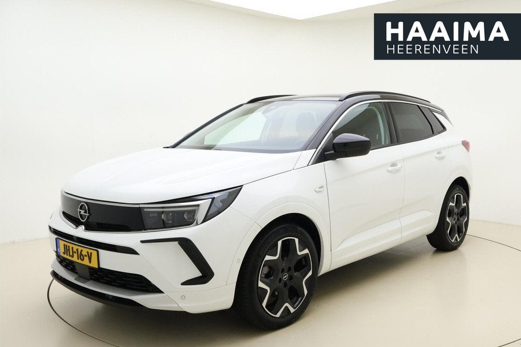 Opel Grandland 1.2 Turbo 130pk Automaat Ultimate | Navigatie, Auto's, Opel, 15 km/l, Gebruikt, 1199 cc, Alcantara