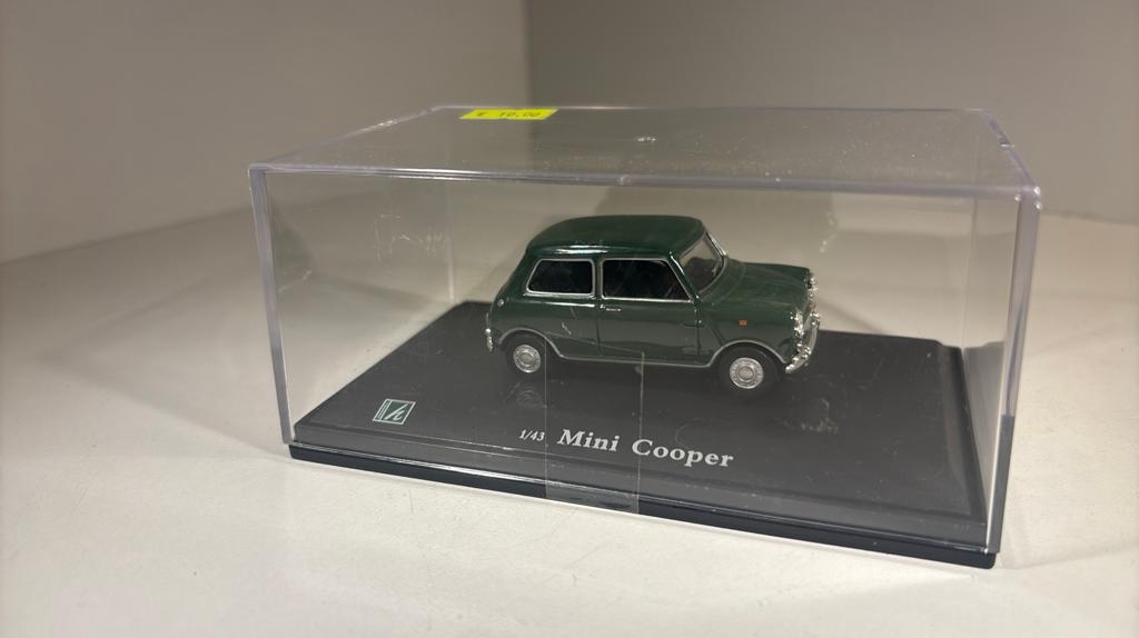 Mini cooper Cararama 1.43, Hobby en Vrije tijd, Modelauto's | 1:43, Overige merken, Auto, Ophalen of Verzenden, A