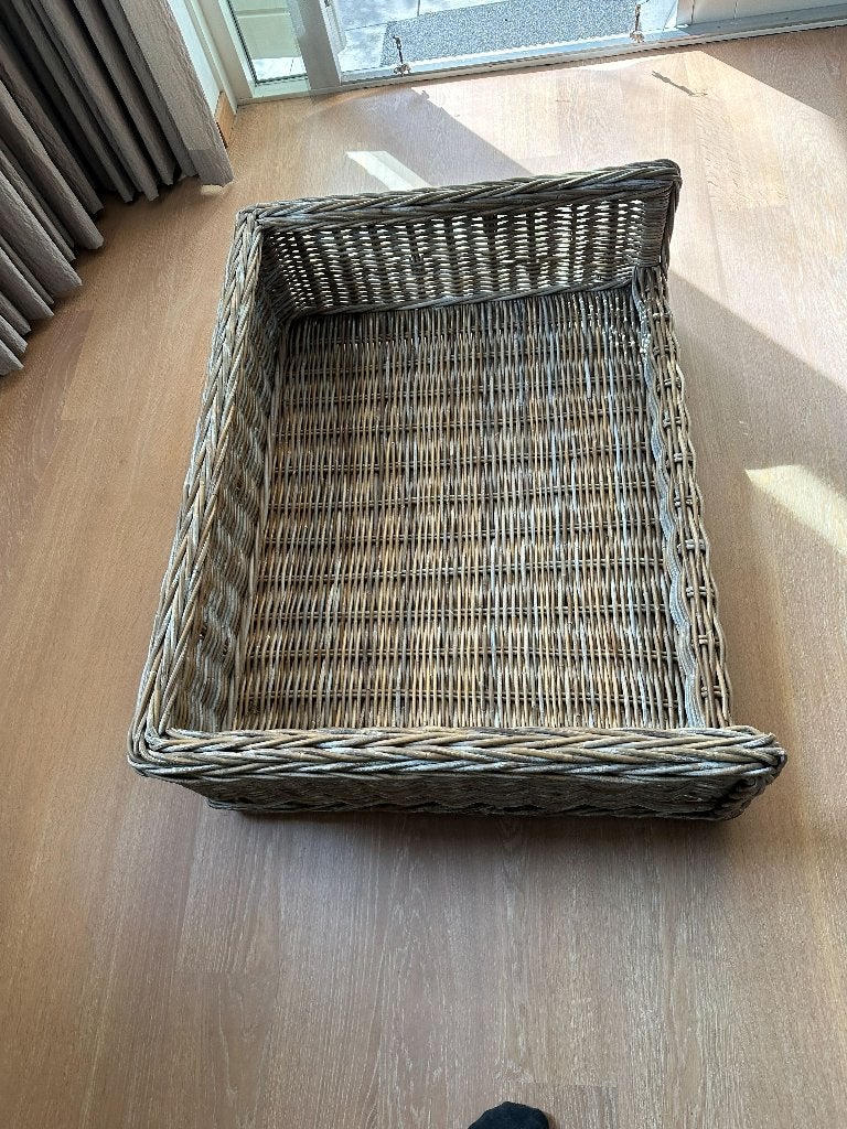 Te koop: Prachtige hondenmand van riet, Ophalen, Zo goed als nieuw, Riet