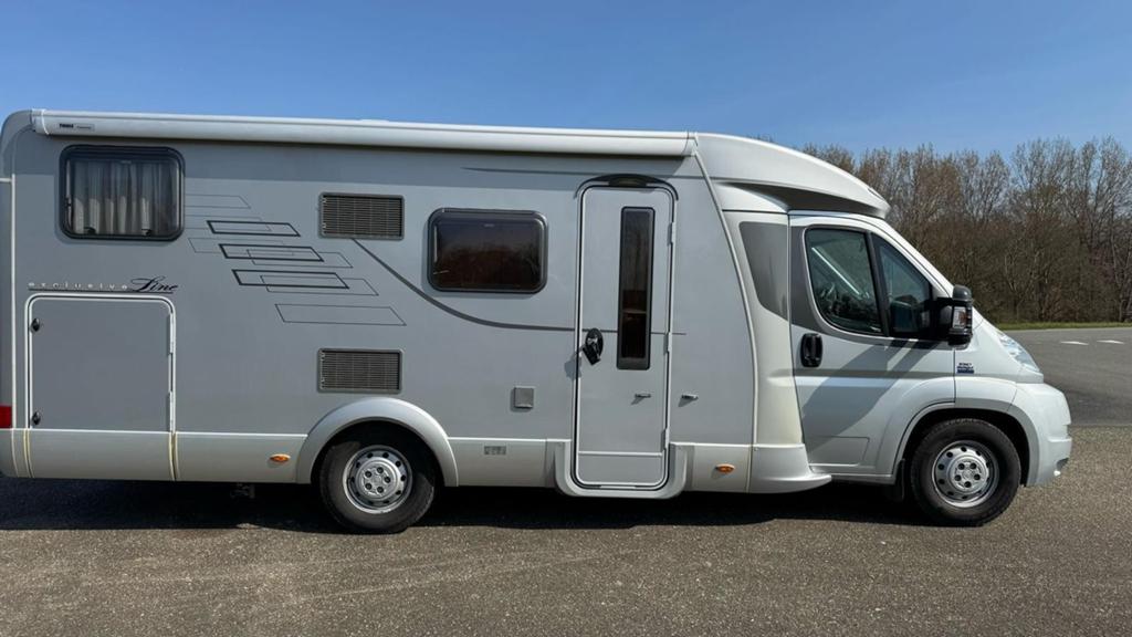 Hymer T 674 CL, slechts 70.000km, lengtebedden, excl, Caravans en Kamperen, Campers, Particulier, Half-integraal, Hymer