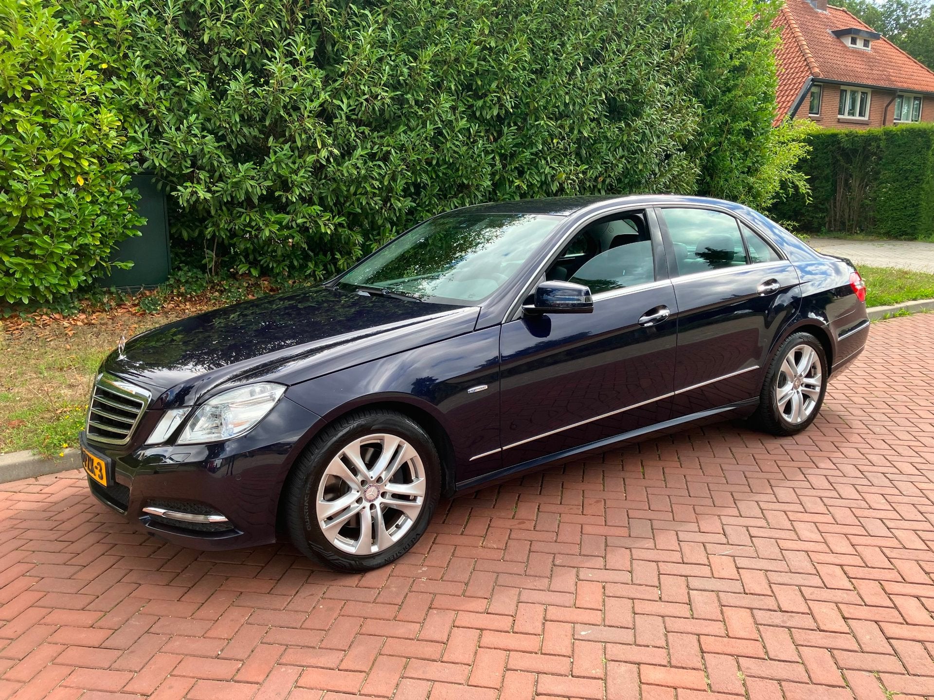 Mercedes-Benz E-klasse 250 CGI Business Class Avantgarde moo, Auto's, Automaat, Euro 5, Gebruikt, Zwart