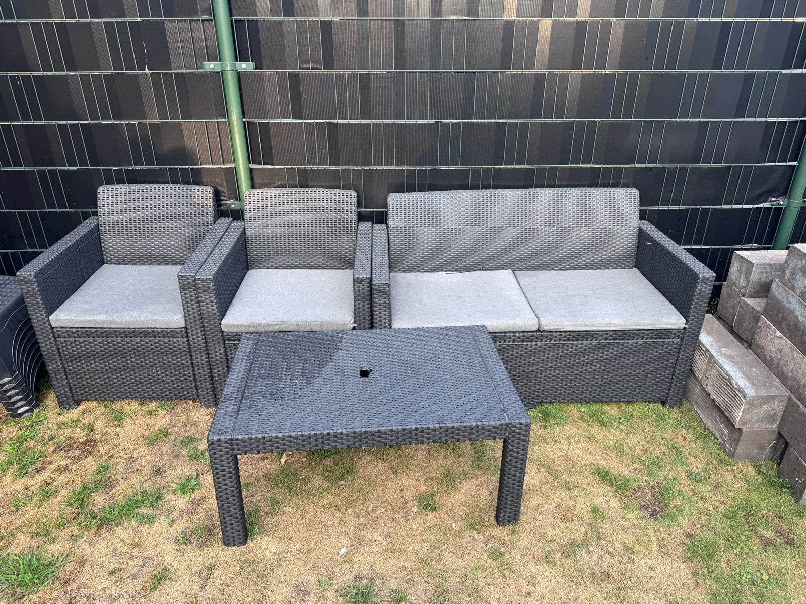 Loungeset met 2 stoelen, bank en tafel, Ophalen, 4 zitplaatsen, Gebruikt, Loungeset