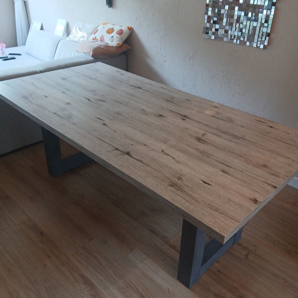 Eettafel 200m lang, Huis en Inrichting, Tafels | Eettafels, Ophalen, Gebruikt, 200 cm of meer, Scandinavisch