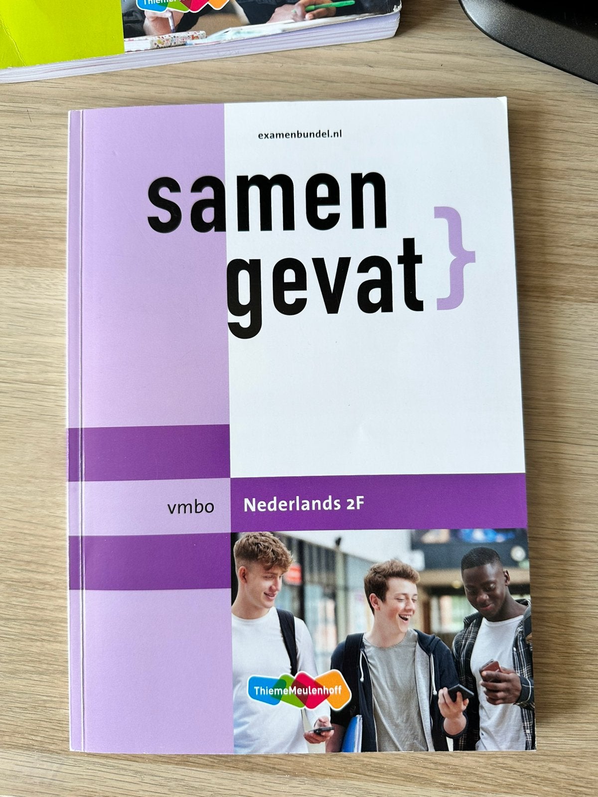 Vmbo nederlands 2F, Boeken, Ophalen of Verzenden, Zo goed als nieuw, VMBO, Nederlands