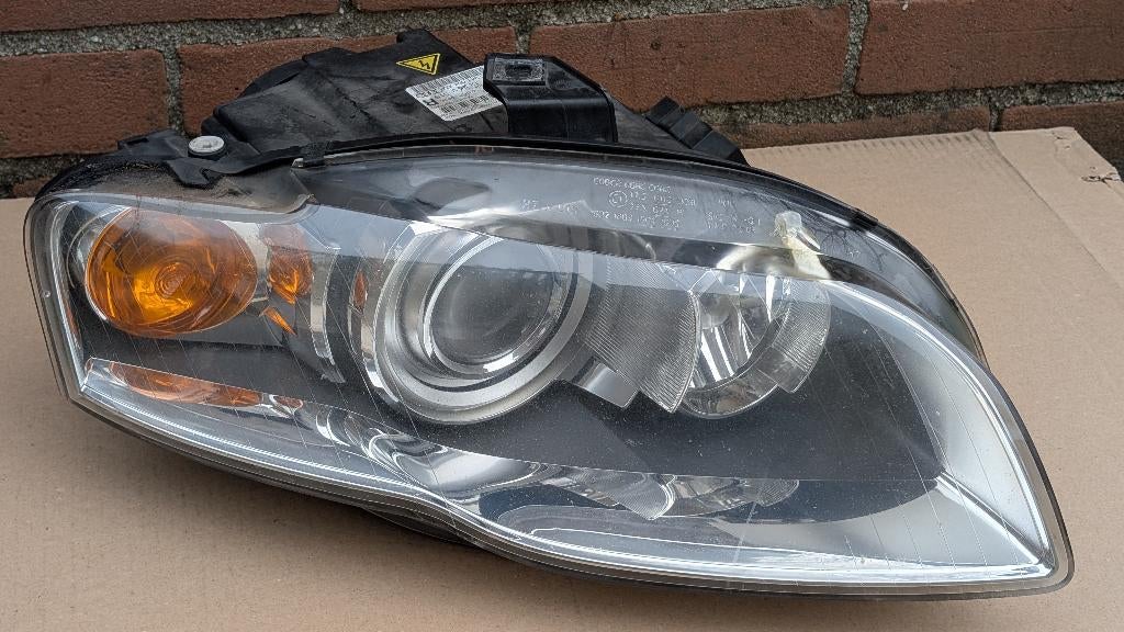 Audi A4 B7 XENON Koplamp Rechts 8E0941030, Auto-onderdelen, Verlichting, Ophalen of Verzenden, Gebruikt, Audi
