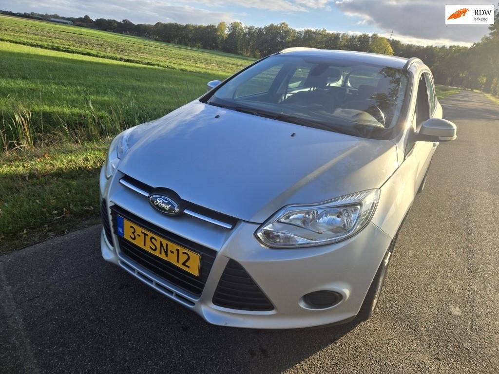 Ford Focus Wagon 1.0 EcoBoost Edition, Auto's, Gebruikt, Origineel Nederlands, Handgeschakeld, Grijs