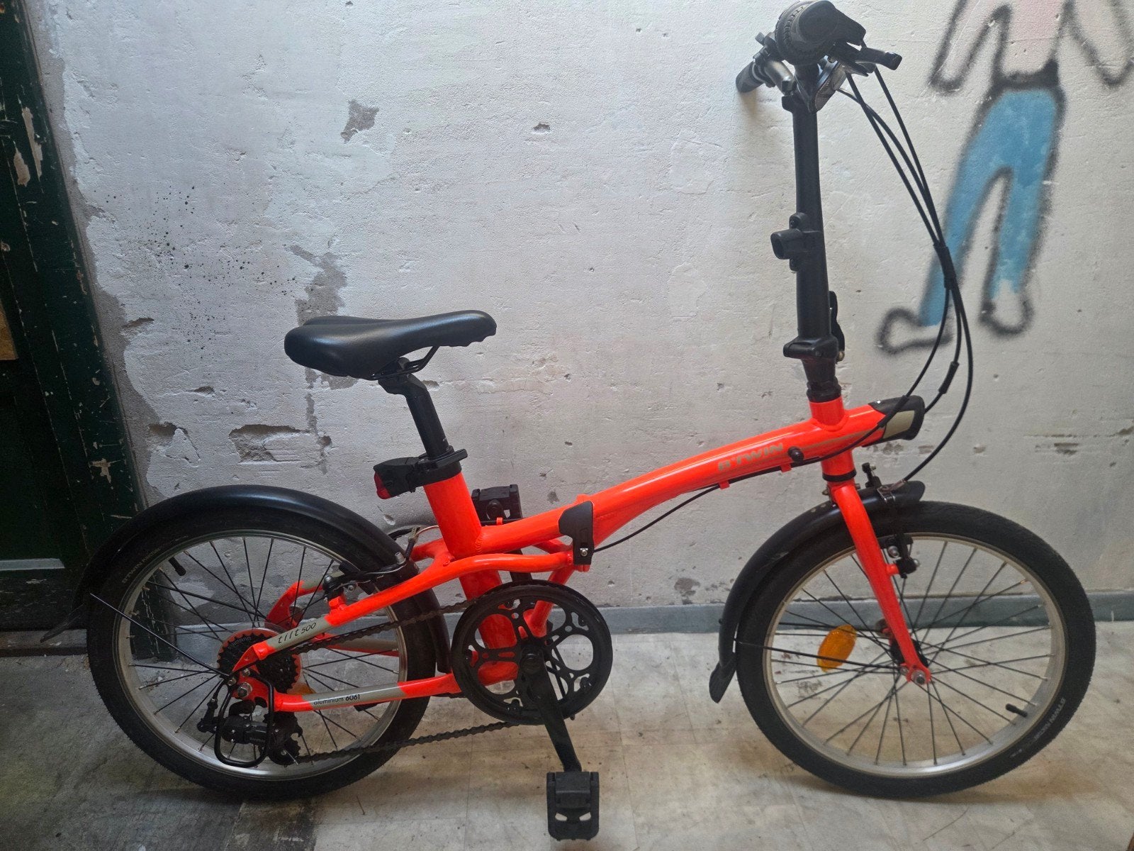 Btwin Tilt / Fold 500 2 Stuks Opvouwbare fiets - Oranje 13kg, 20 inch of meer, Gebruikt, Velgrem, Versnellingen