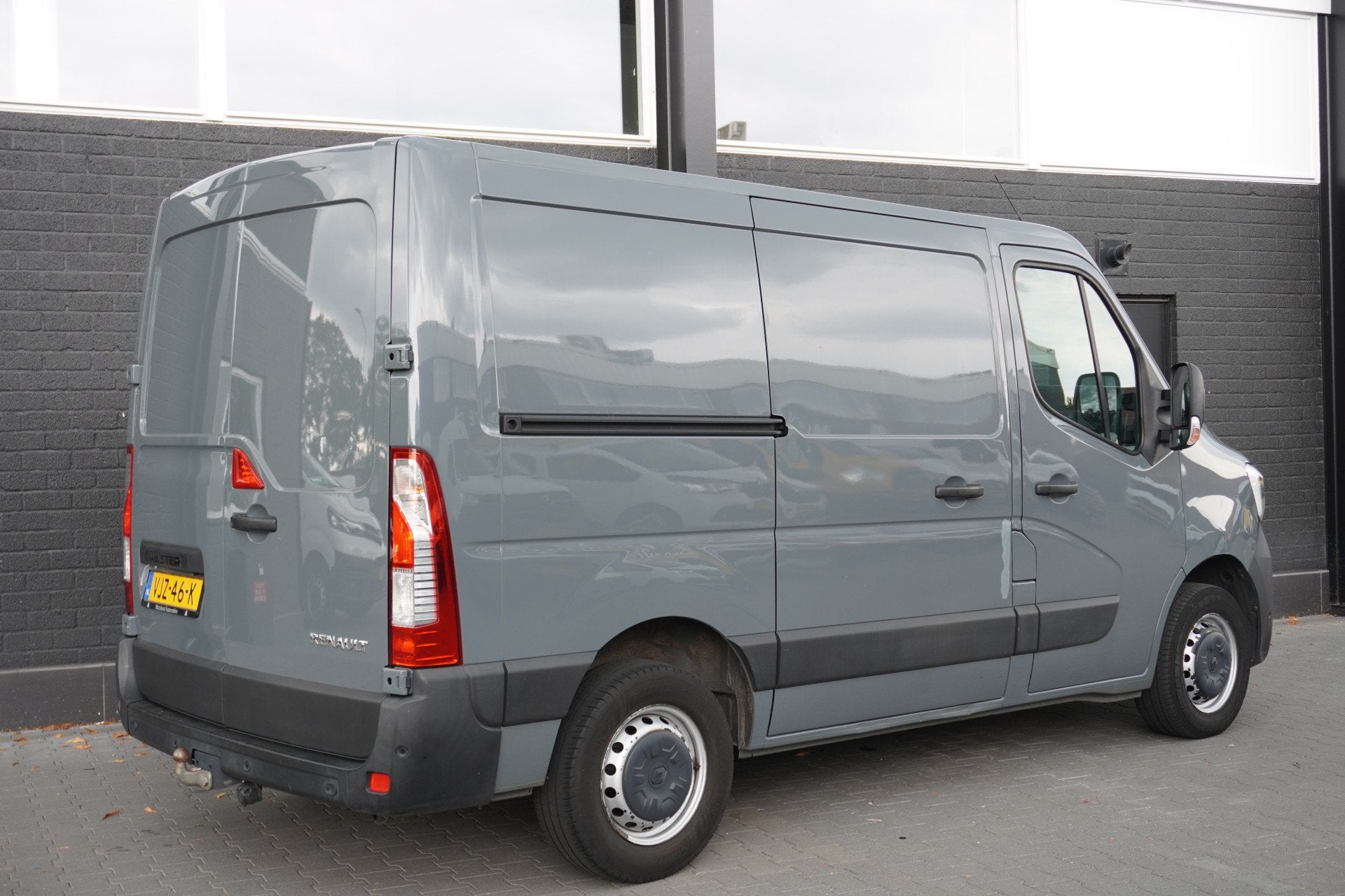 Renault Master 2.3 dCi 135PK EURO 6 - Airco - Navi - Cruise, Voorwielaandrijving, 4 cilinders, Renault, 2500 kg