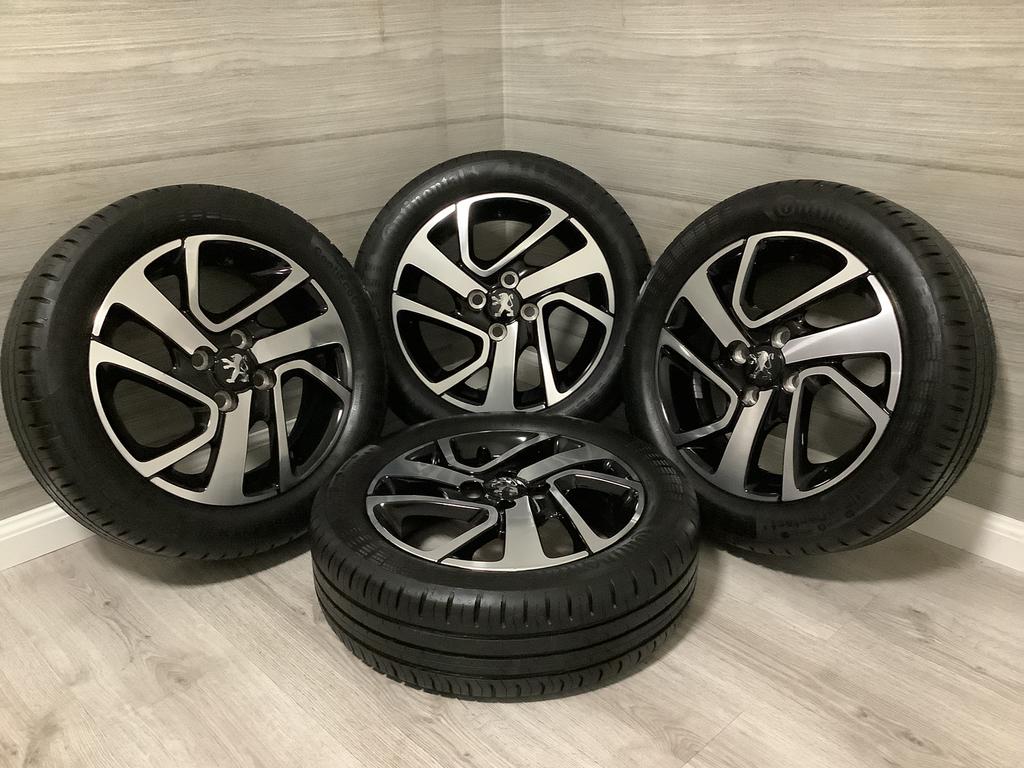 Peugeot 108 origineel velgen zomerbanden 15 inch, Auto-onderdelen, Banden en Velgen, 15 inch, Banden en Velgen, Nieuw, Ophalen of Verzenden